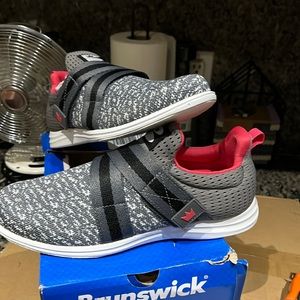 Bowling shoes for women